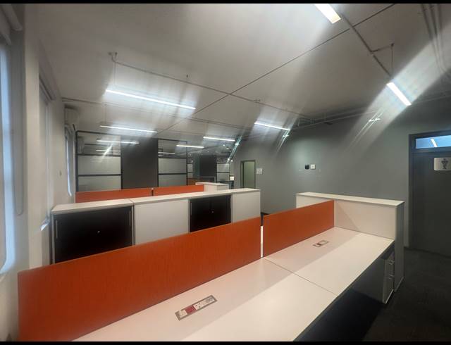 314M² OFFICE TO LET IN WYNBERG